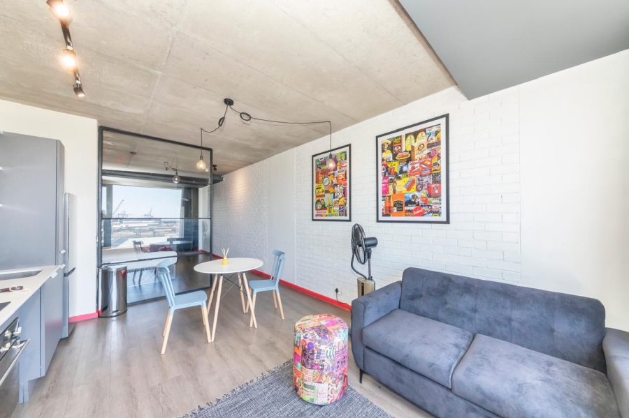 To Let 1 Bedroom Property for Rent in Woodstock Western Cape